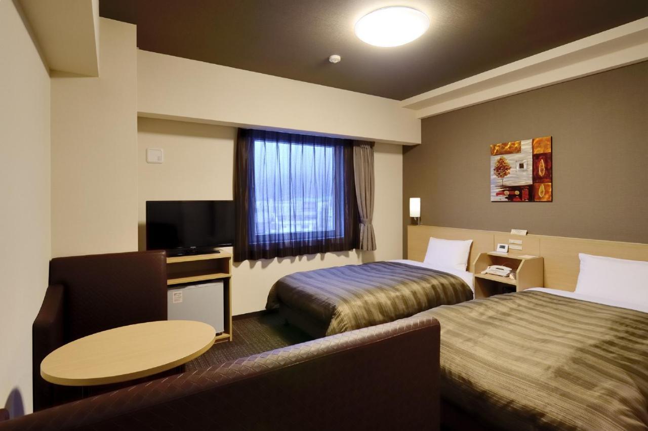 Hotel Route-Inn Tsuyama Ekimae Eksteriør billede